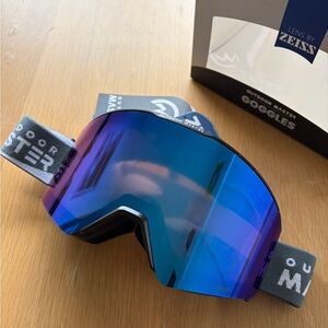 Outdoor Master Snow Goggles with Zeiss Lens